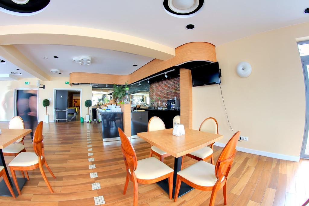 Motel Auto Port Renice